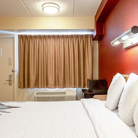 Red Roof Inn St Clairsville - Wheeling West St. Clairsville Екстер'єр фото