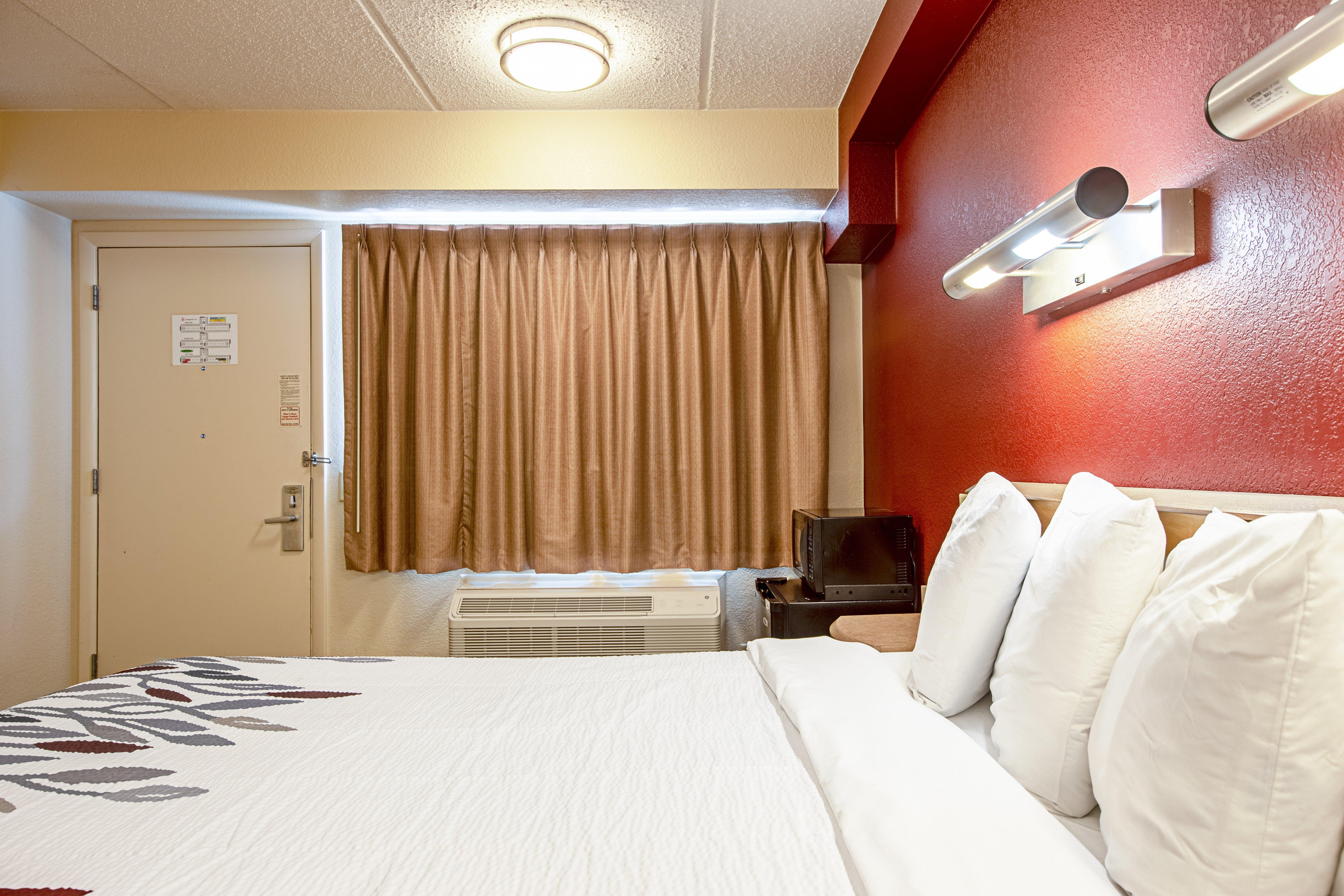 Red Roof Inn St Clairsville - Wheeling West St. Clairsville Екстер'єр фото