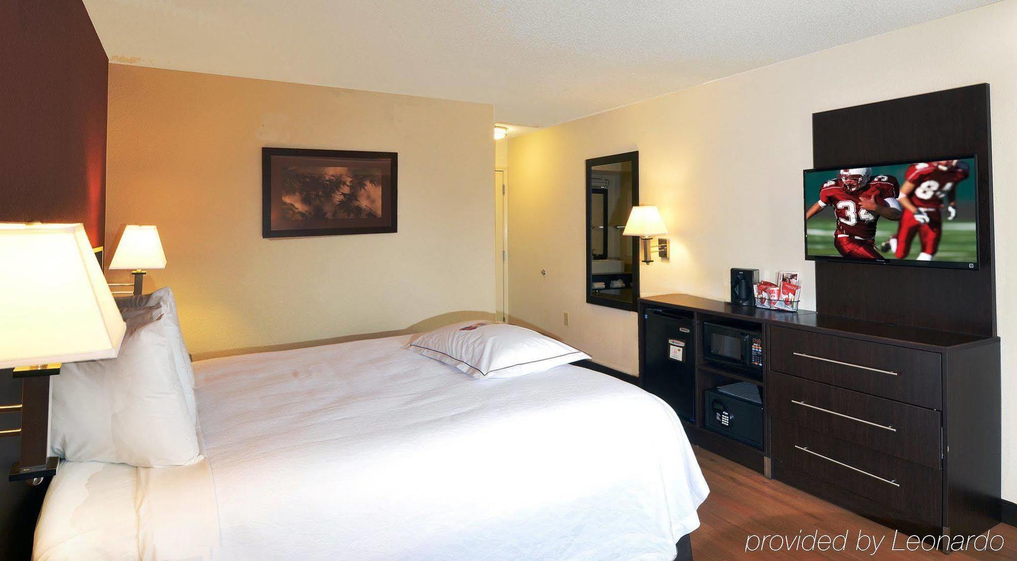 Red Roof Inn St Clairsville - Wheeling West St. Clairsville Екстер'єр фото